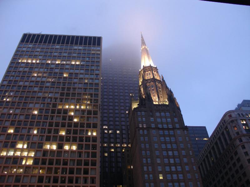 20101211171622A.jpg -   Beautiful downtown Chicago architecture  