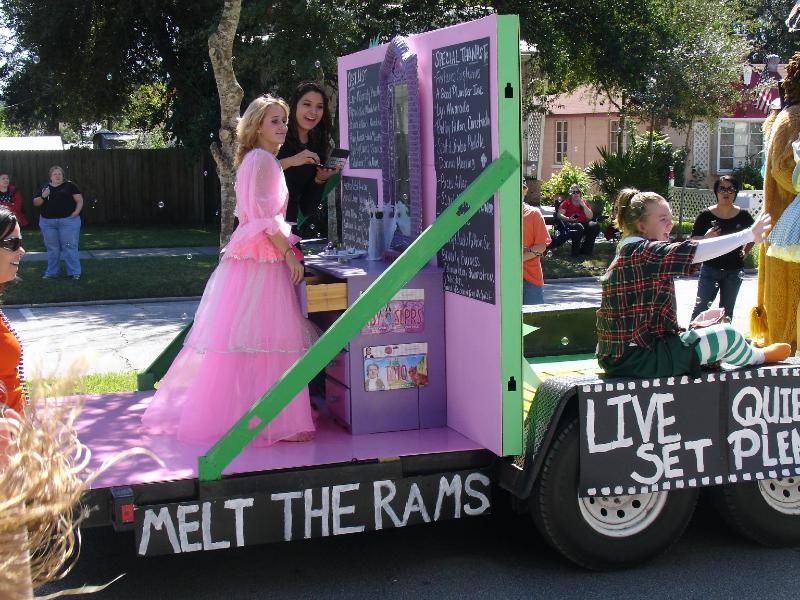20111021131008A.jpg -   Love the slogans, too (still tied to the witch...)  