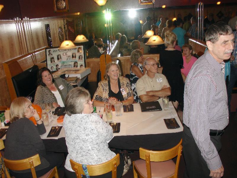 20111022190025A.jpg -   Evelyn Jones Dean, bottom row, between Joellyn and Lynda  